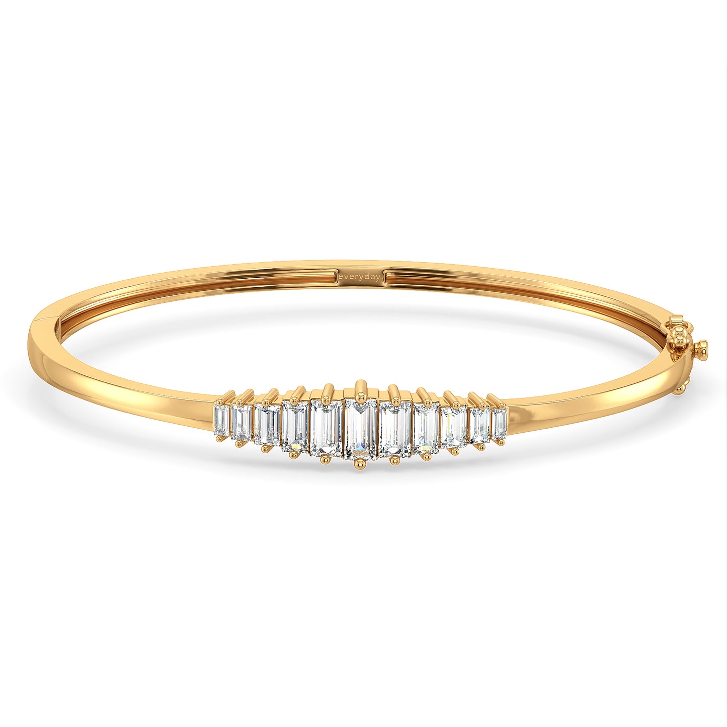 THEA BAGUETTE CUT DIAMONDS OVAL BANGLE, GOLD