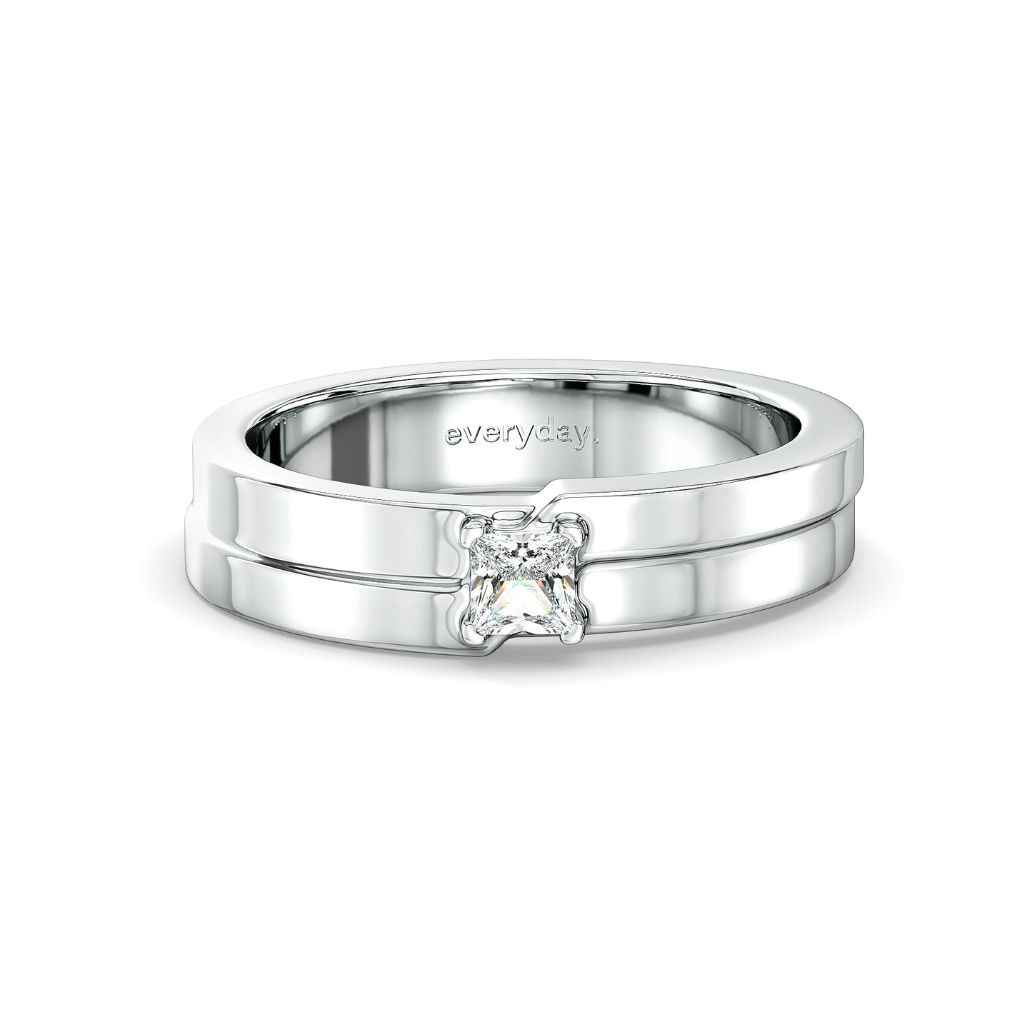 OLIVER PRINCESS CUT DIAMOND SET ON A LAYERED BAND, GOLD